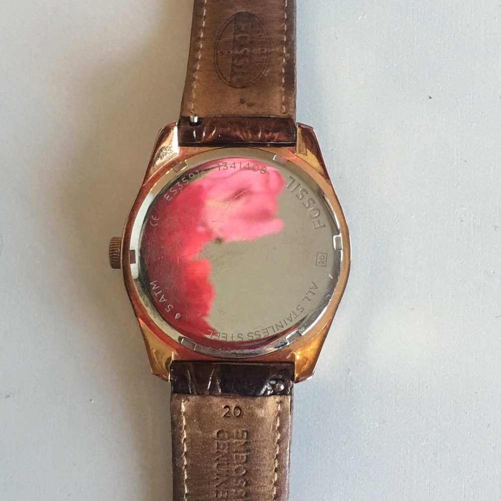 FOSSIL LEATHER WATCH - Picture 5 of 7